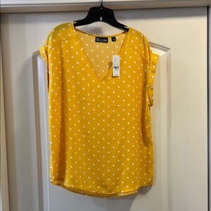 New York & Company Gold Sleeveless Relaxed Blouse